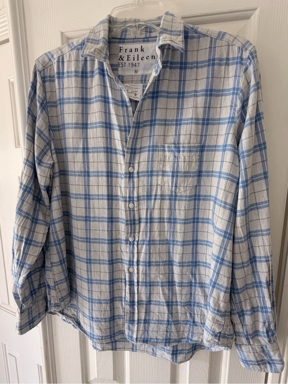 Women’s Frank & Eileen Light Blue and White Plaid Button-Down Shirt M